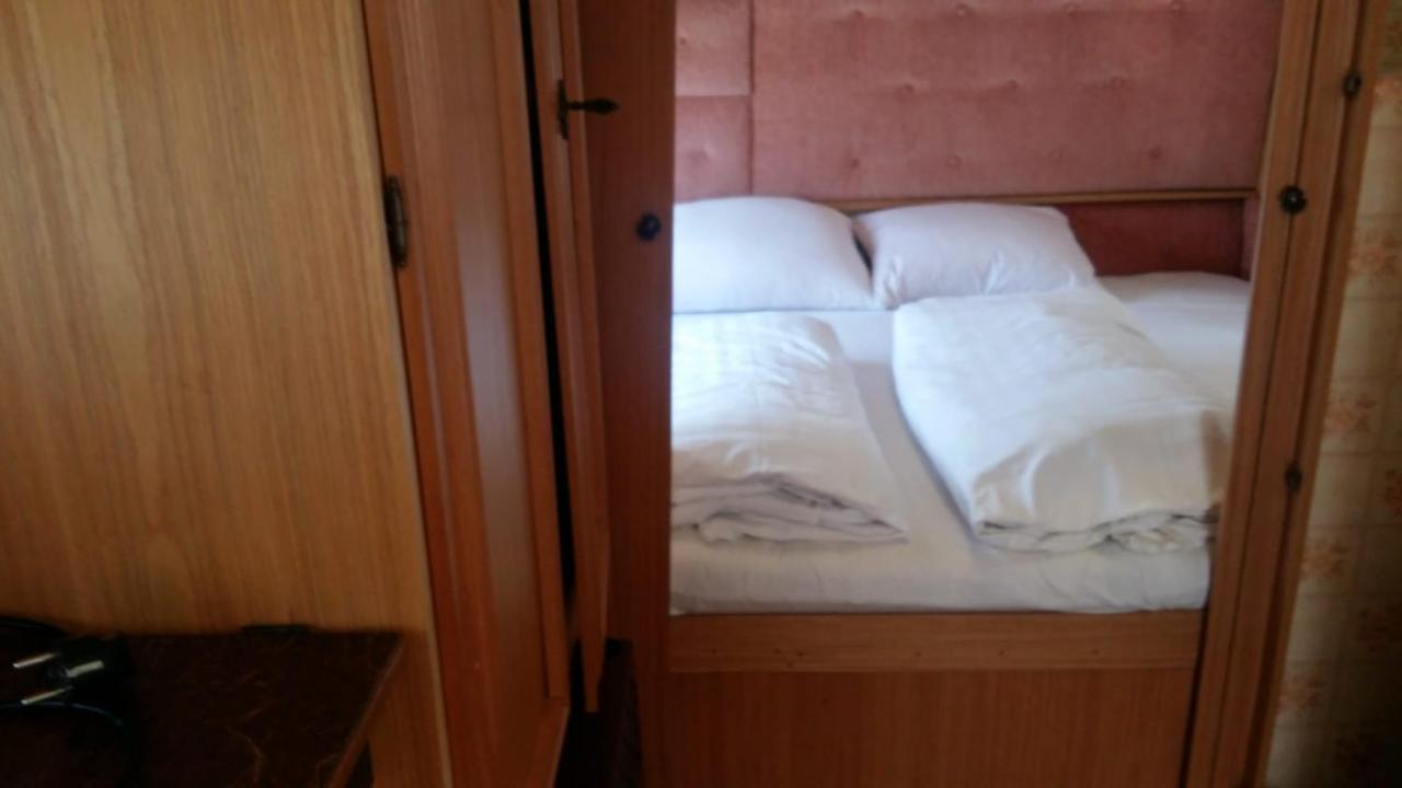 Caravans Magda Ниешорце Екстериор снимка