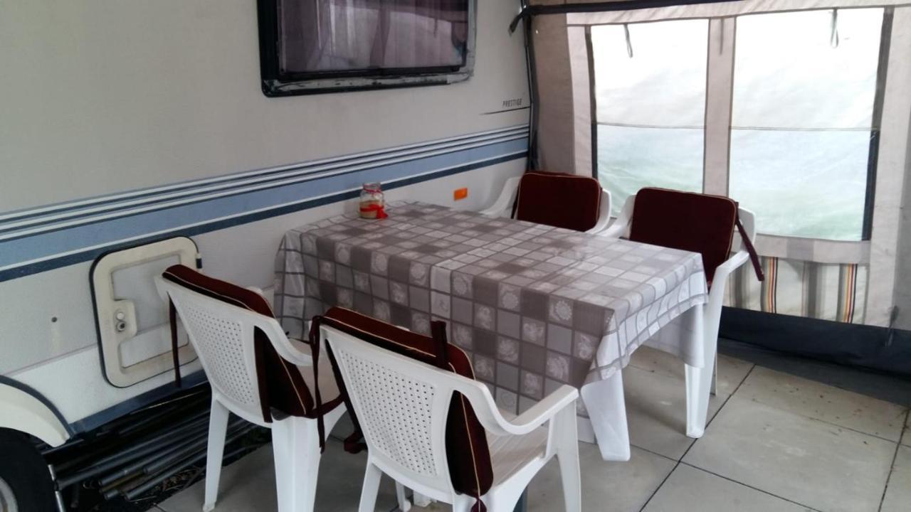 Caravans Magda Ниешорце Екстериор снимка