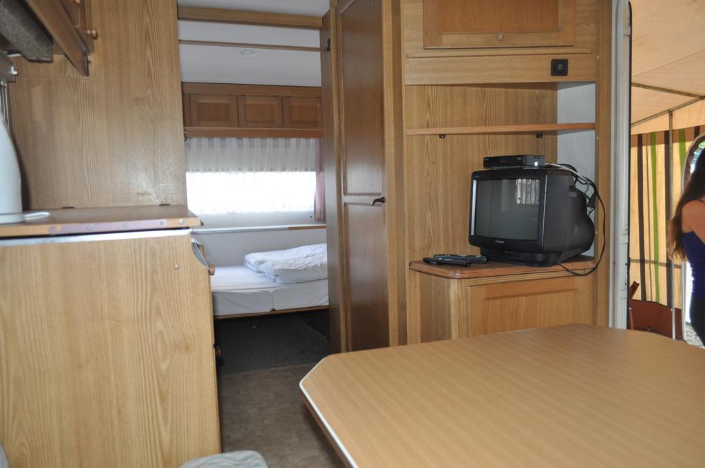 Caravans Magda Ниешорце Екстериор снимка